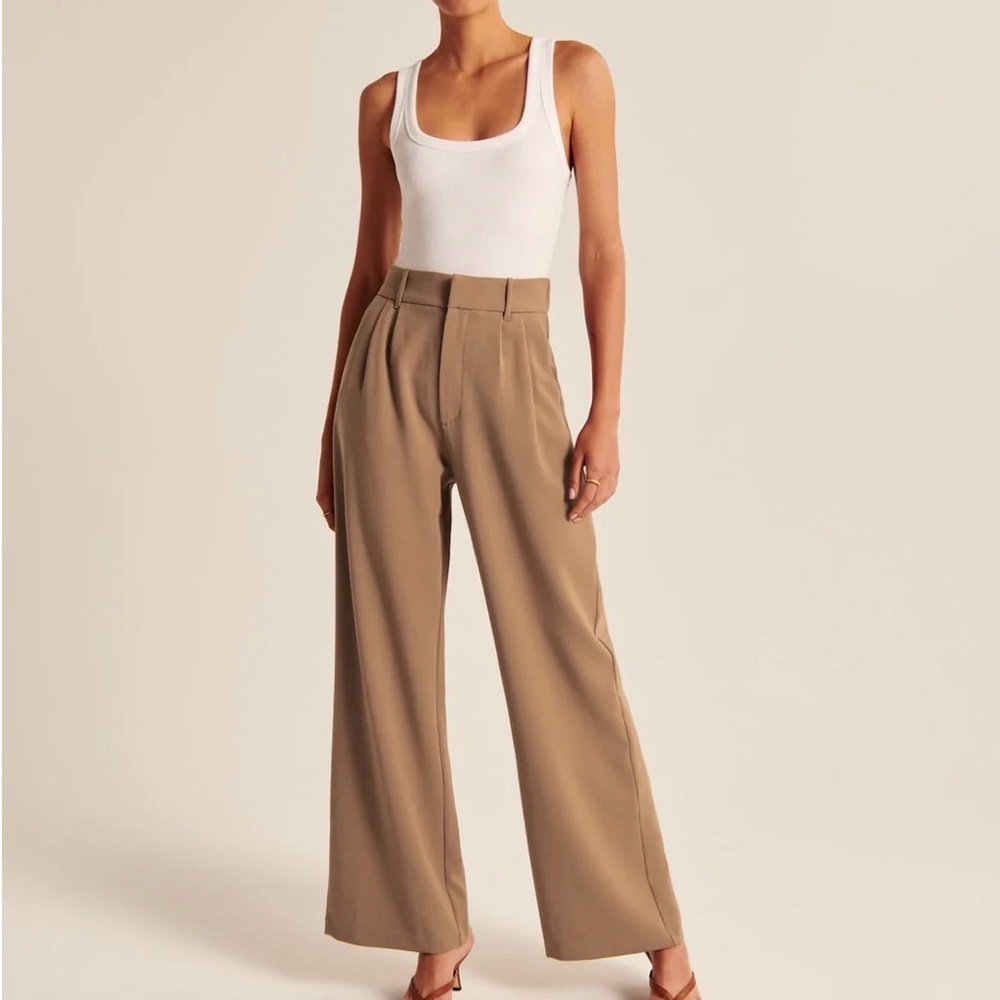 Elegant Tan Wide-Leg Women's Pants
